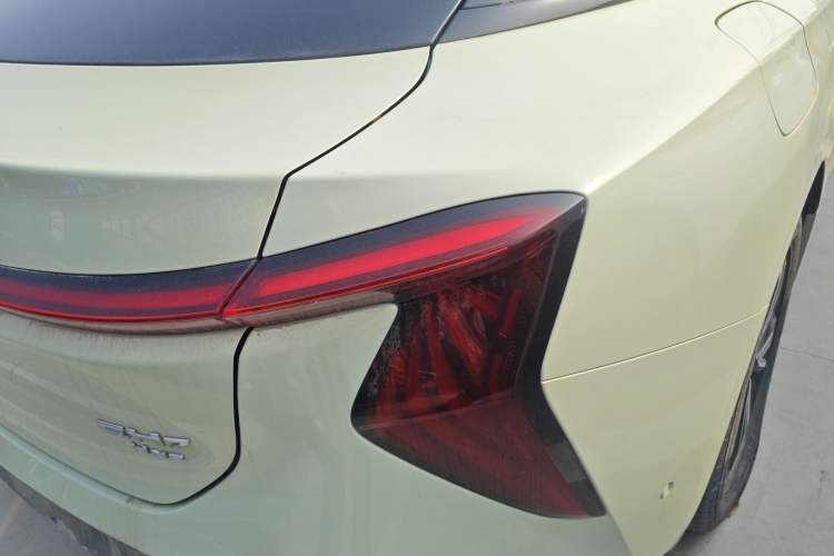 Used Hongqi EH7 2024 690 Pro Right Rear Taillight