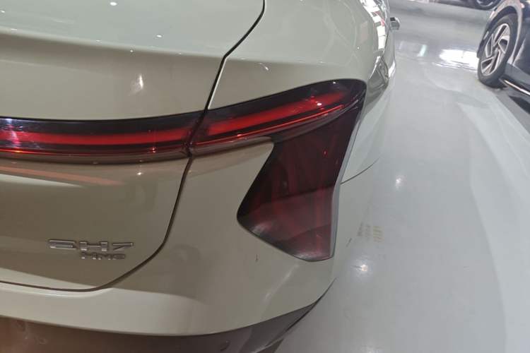 Used Hongqi EH7 2024 820 Pro Right Rear Taillight