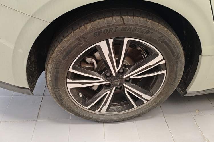 Used Hongqi EH7 2024 820 Pro Right Rear Wheel Hub