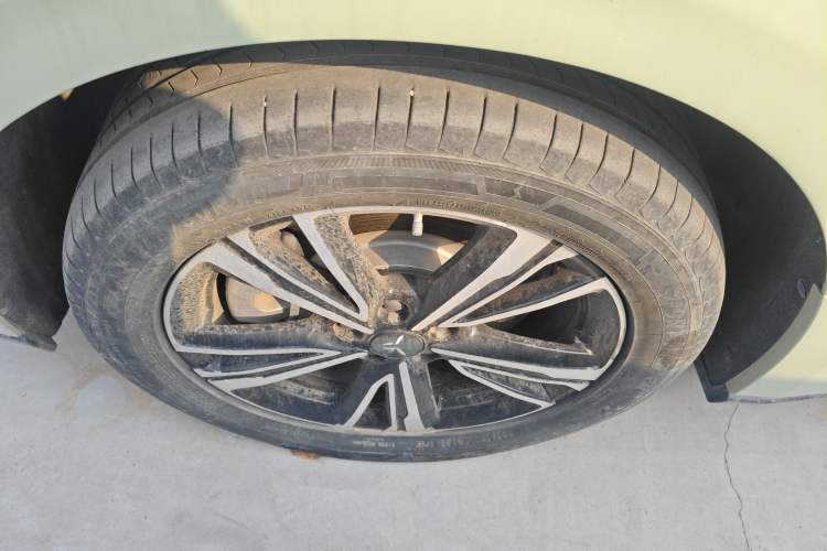 Used Hongqi EH7 2024 690 Pro Right Rear Wheel Hub