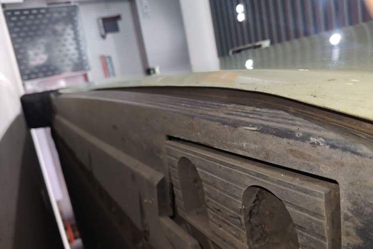 Used Hongqi EH7 2024 690 Pro Glory Edition Right Side Sill