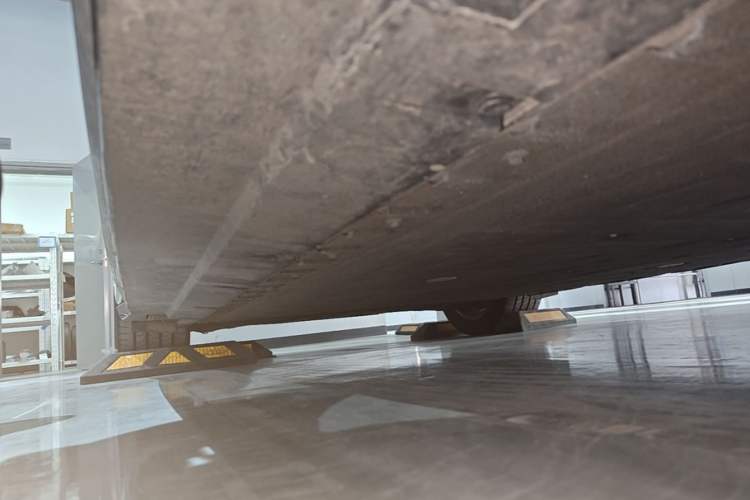 Used Hongqi EH7 2024 820 Pro Right Side Sill