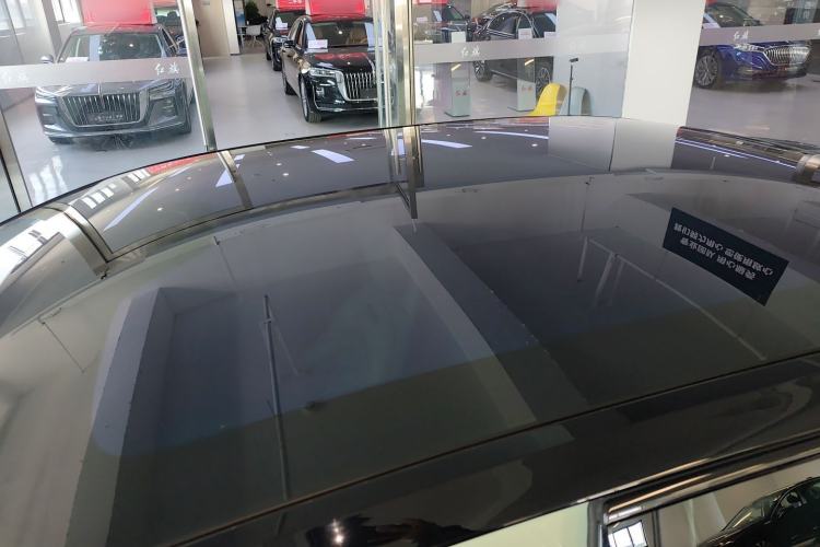 Used Hongqi EH7 2024 690 Pro Roof