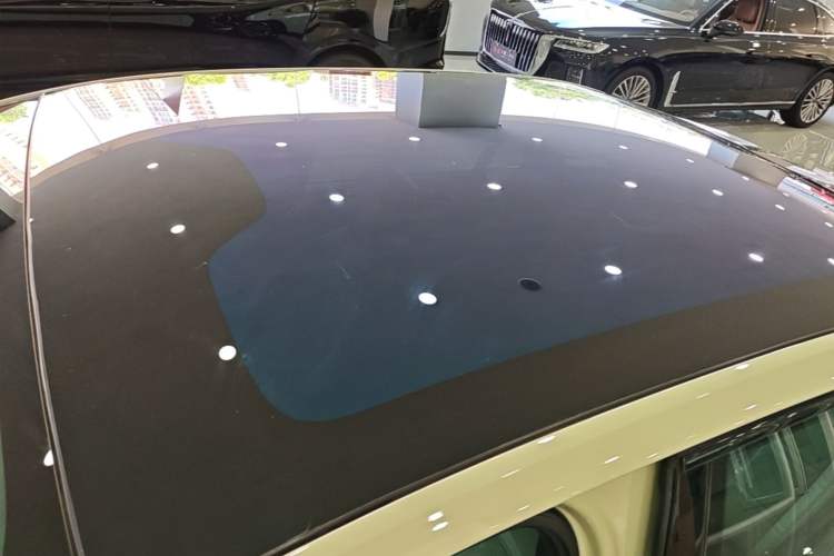 Used Hongqi EH7 2024 760 Pro+ Four-Wheel Drive Version Roof