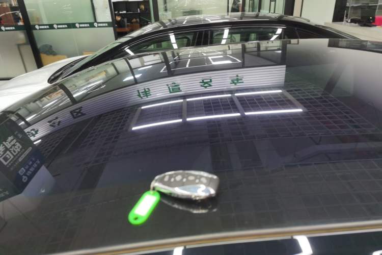 Used Hongqi EH7 2024 640 Pro+ All-Wheel Drive Roof