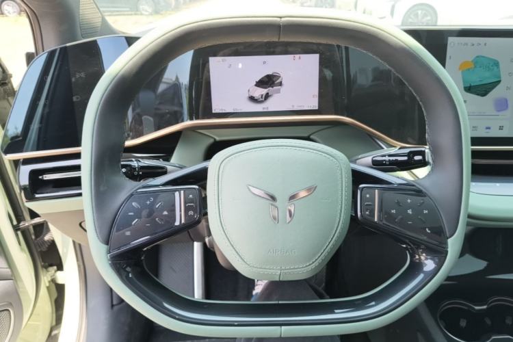 Used Hongqi EH7 2024 760 Pro+ Four-Wheel Drive Version Steering Wheel