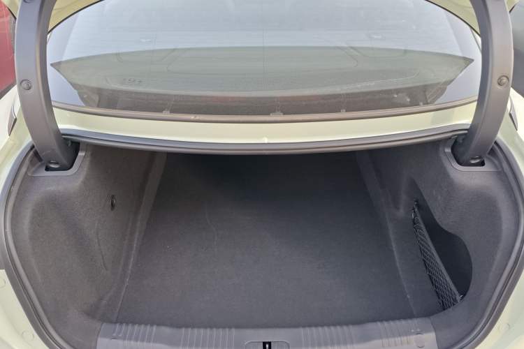 Used Hongqi EH7 2024 690 Pro Trunk