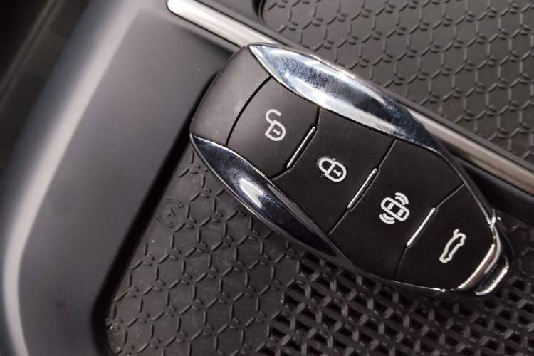 Used Hongqi EH7 2024 690 Pro Vehicle Key