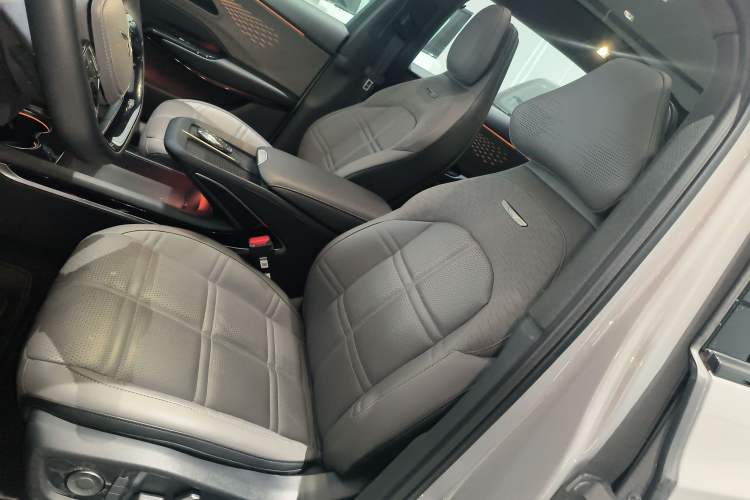 Used Hongqi EH7 2024 690 Pro Left Front Seat