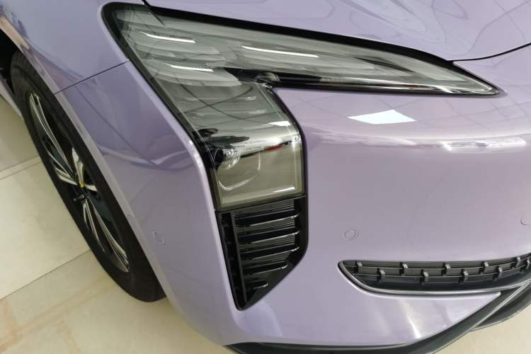 Used Hongqi EH7 2024 690 Pro Exterior 3
