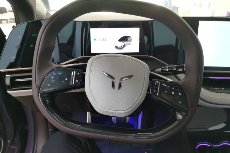 Used Hongqi EH7 2024 690 Pro Interior 2