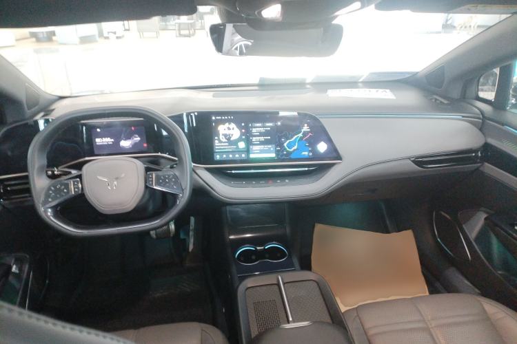 Used Hongqi EH7 2024 690 Pro Center Console