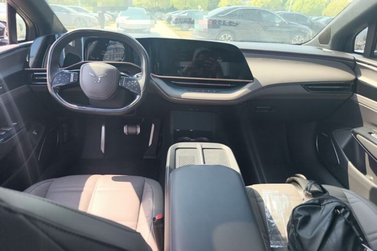 Used Hongqi EH7 2024 760 Pro+ Four-Wheel Drive Version Center Console