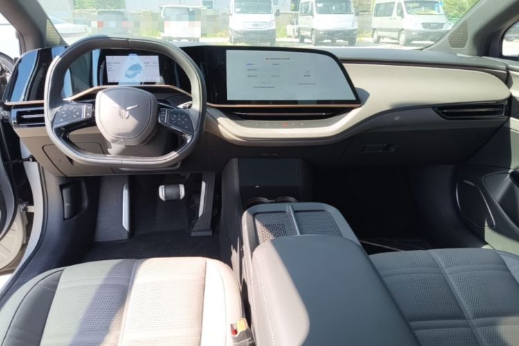 Used Hongqi EH7 2024 760 Pro+ Four-Wheel Drive Version Center Console