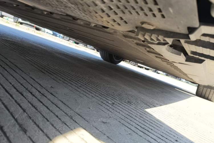 Used Hongqi EH7 2024 760 Pro+ Four-Wheel Drive Version Chassis Front Left