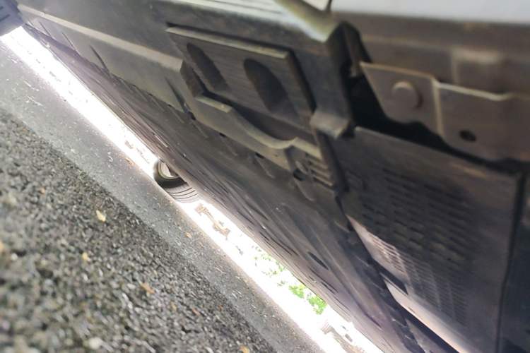 Used Hongqi EH7 2024 760 Pro+ Four-Wheel Drive Version Chassis Front Right