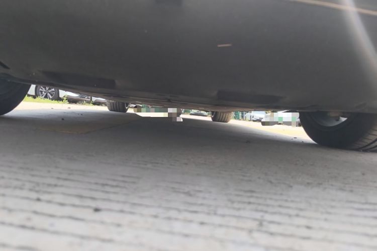 Used Hongqi EH7 2024 760 Pro+ Four-Wheel Drive Version Chassis Front