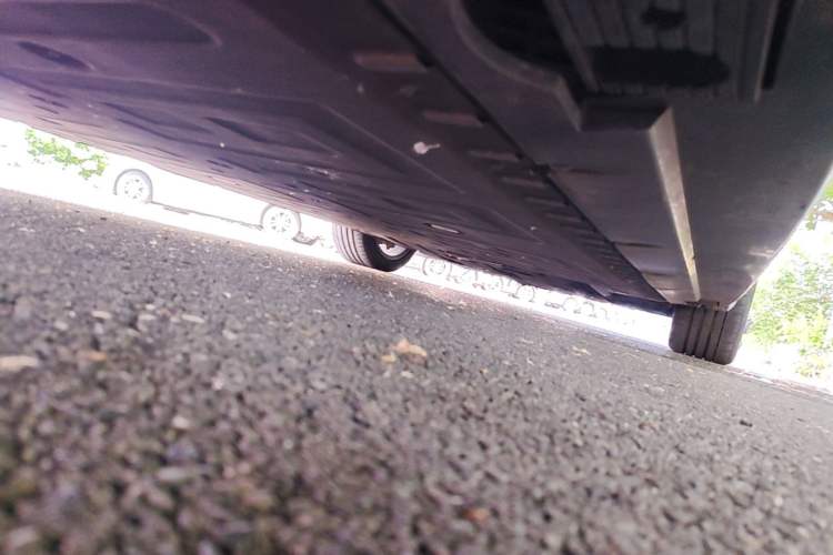 Used Hongqi EH7 2024 760 Pro+ Four-Wheel Drive Version Chassis Rear Right