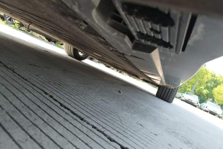 Used Hongqi EH7 2024 760 Pro+ Four-Wheel Drive Version Chassis Rear Right