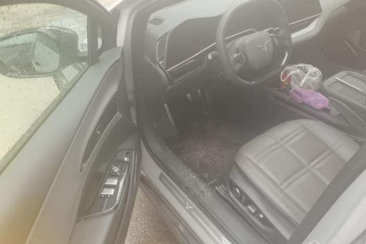 Used Hongqi EH7 2024 760 Pro+ Four-Wheel Drive Version Driver Seat