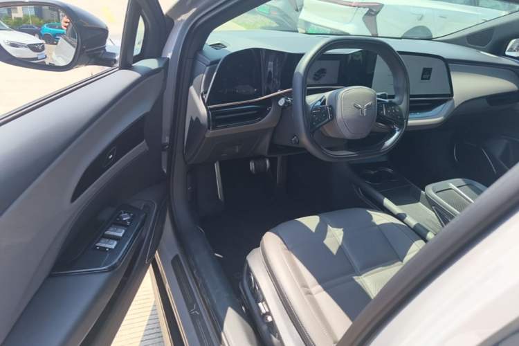 Used Hongqi EH7 2024 760 Pro+ Four-Wheel Drive Version Driver Seat