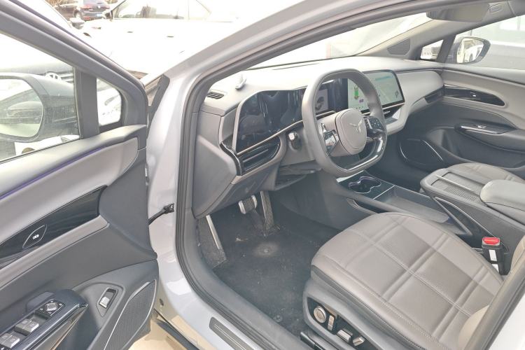 Used Hongqi EH7 2024 690 Pro Driver Seat