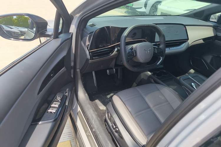 Used Hongqi EH7 2024 760 Pro+ Four-Wheel Drive Version Driver Seat