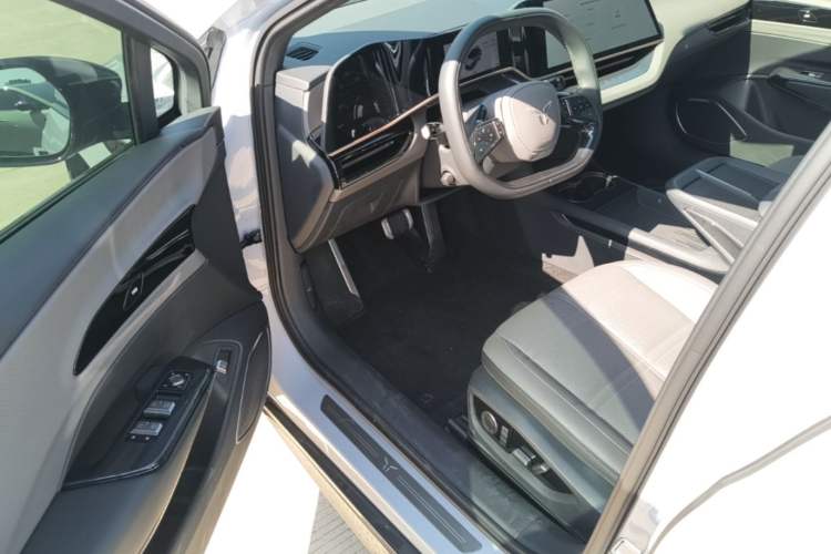 Used Hongqi EH7 2024 760 Pro+ Four-Wheel Drive Version Driver Seat