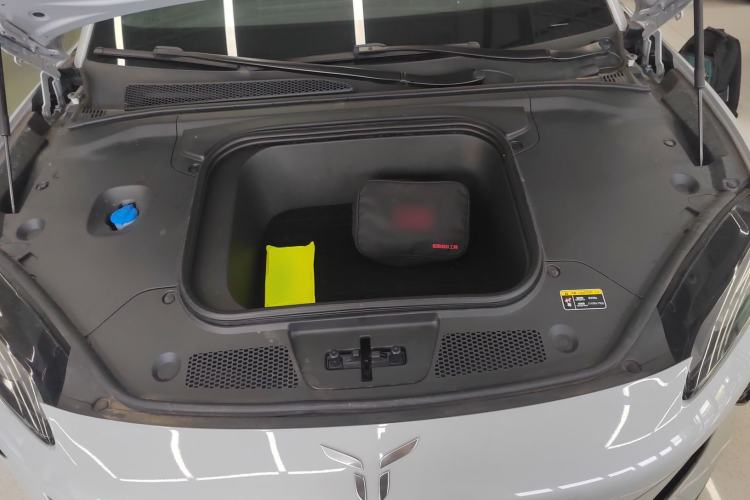 Used Hongqi EH7 2024 820 Pro Engine Bay