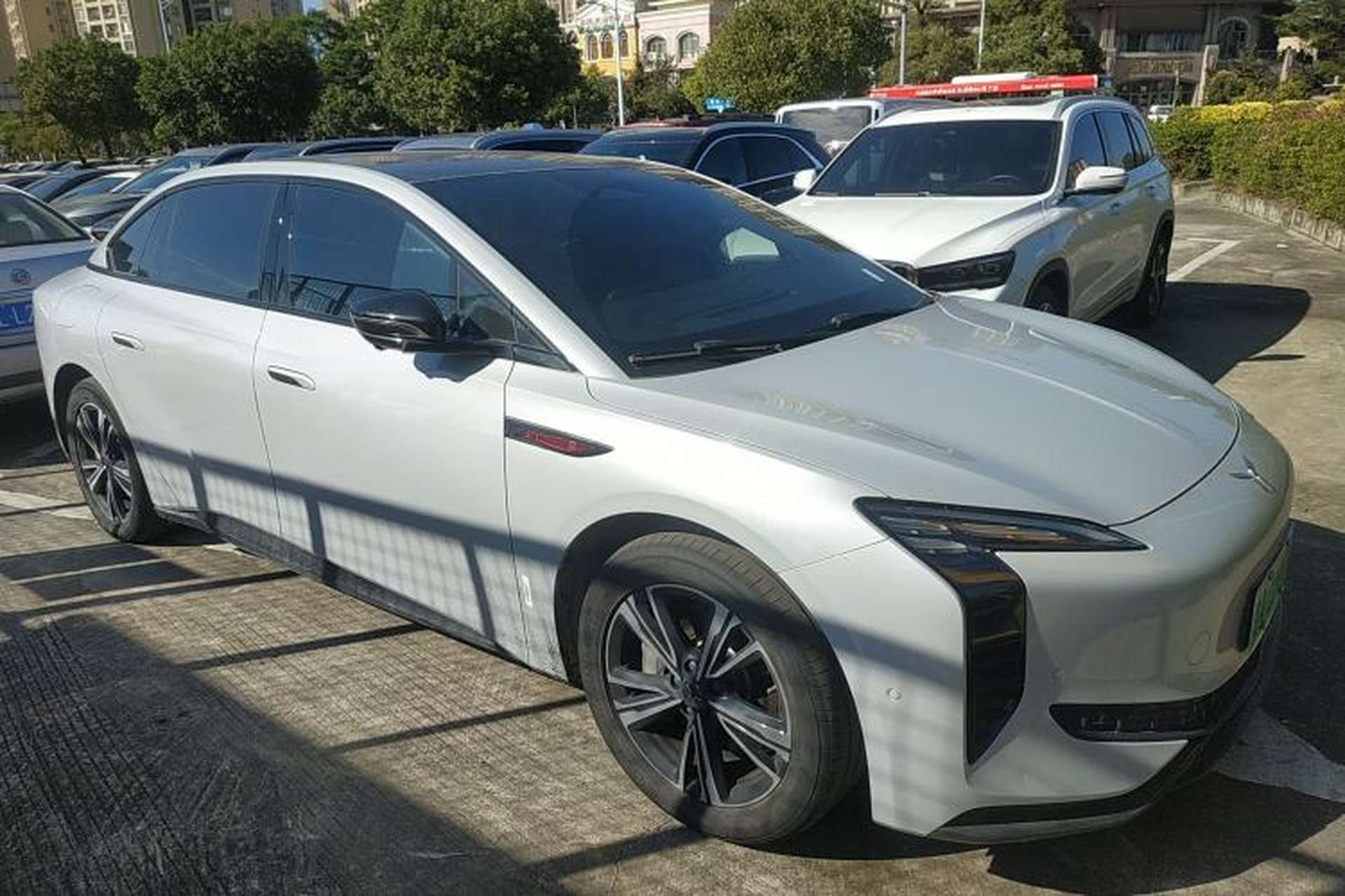 Used Hongqi EH7 2024 690 Pro Exterior 1