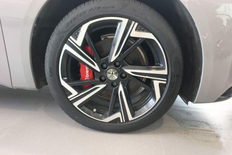 Used Hongqi EH7 2024 760 Pro+ Four-Wheel Drive Version Exterior 4