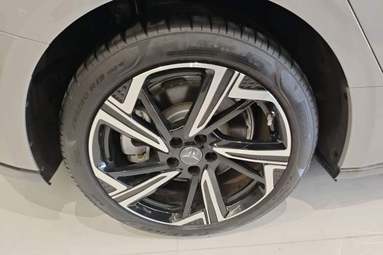 Used Hongqi EH7 2024 760 Pro+ Four-Wheel Drive Version Exterior 8