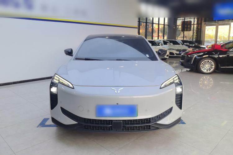 Used Hongqi EH7 2024 690 Pro Front
