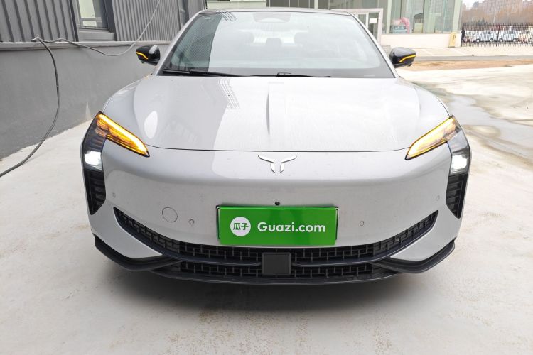 Used Hongqi EH7 2024 690 Pro Front
