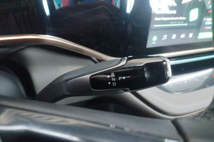Used Hongqi EH7 2024 690 Pro Gear Lever