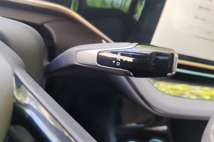Used Hongqi EH7 2024 760 Pro+ Four-Wheel Drive Version Gear Lever
