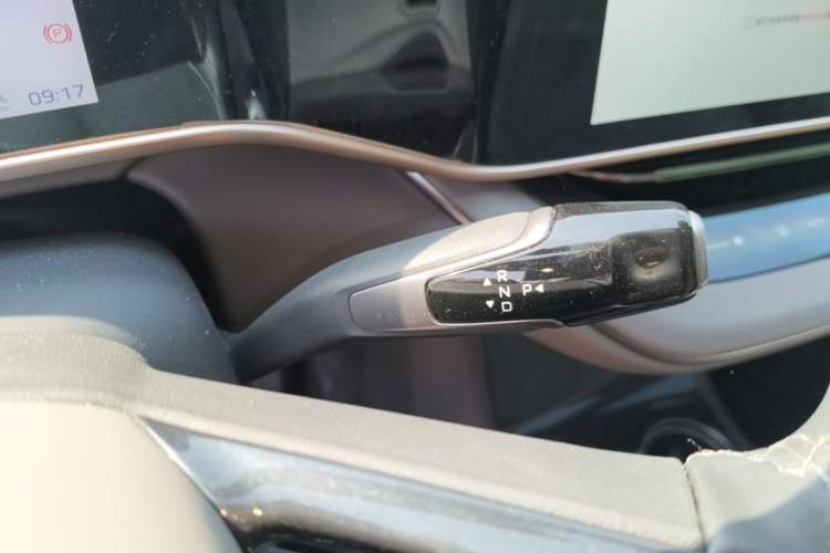 Used Hongqi EH7 2024 760 Pro+ Four-Wheel Drive Version Gear Lever