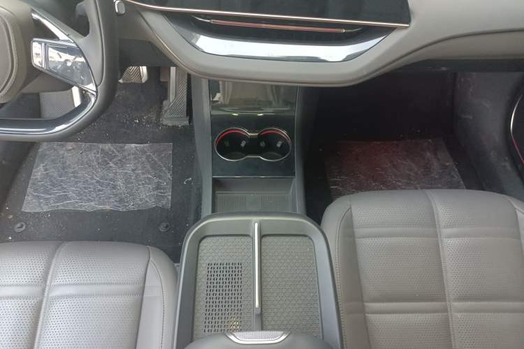 Used Hongqi EH7 2024 760 Pro+ Four-Wheel Drive Version Gear Lever