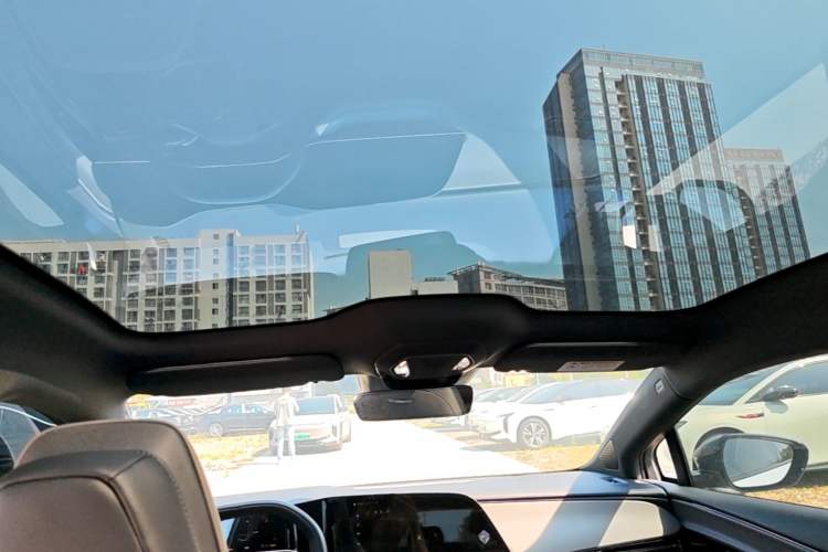 Used Hongqi EH7 2024 760 Pro+ Four-Wheel Drive Version Headliner