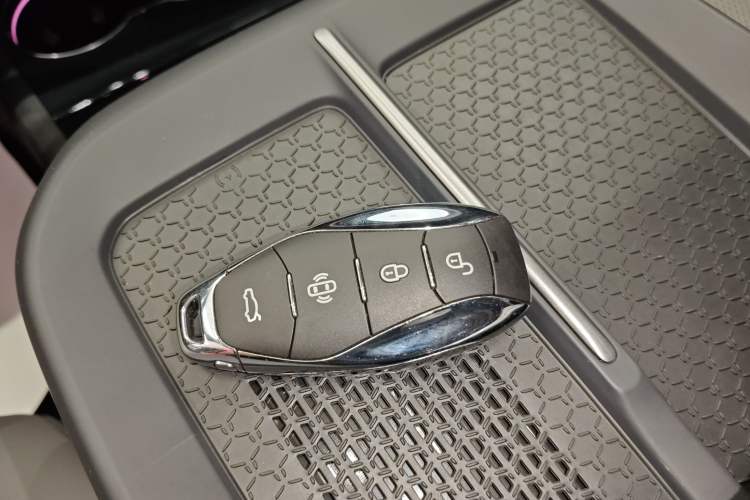 Used Hongqi EH7 2024 760 Pro+ Four-Wheel Drive Version Interior 1