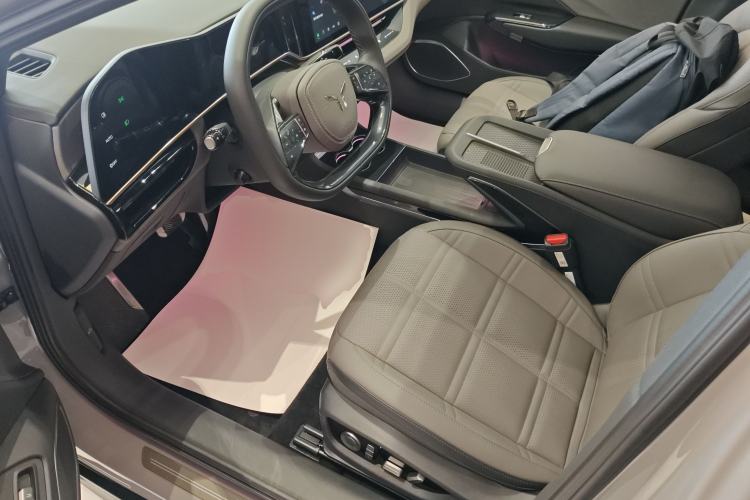 Used Hongqi EH7 2024 760 Pro+ Four-Wheel Drive Version Left Front Seat