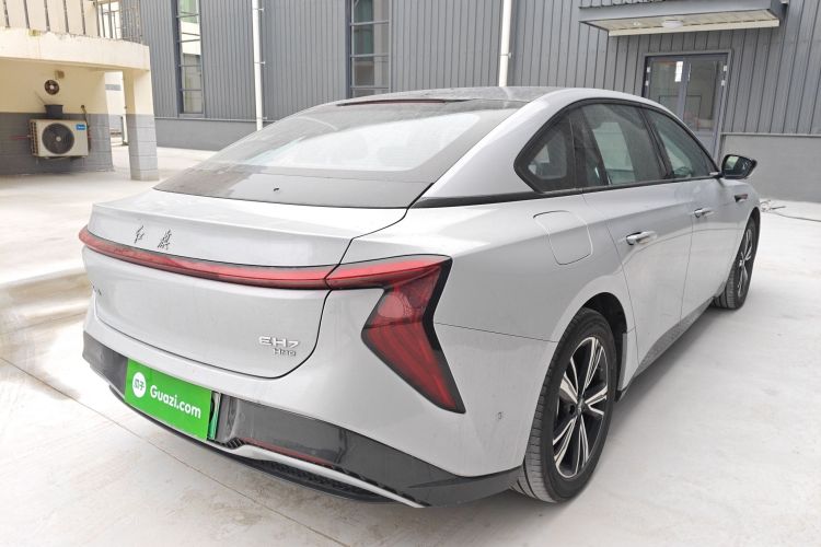 Used Hongqi EH7 2024 690 Pro Rear Right 45 Deg