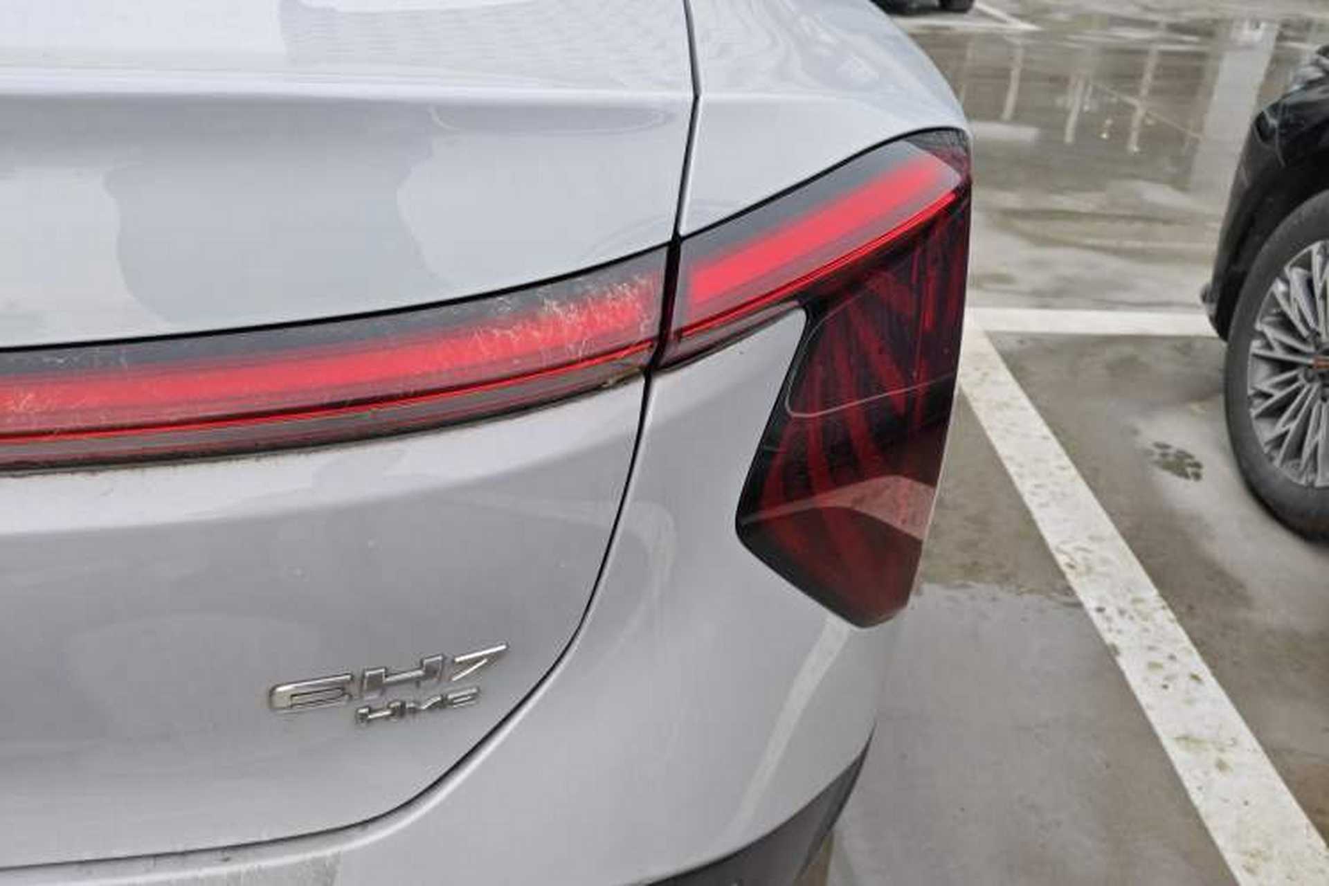 Used Hongqi EH7 2024 690 Pro Right Rear Taillight