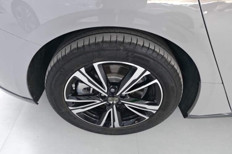 Used Hongqi EH7 2024 820 Pro Right Rear Wheel Hub