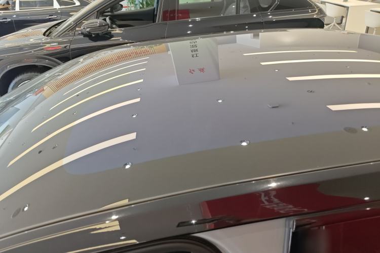 Used Hongqi EH7 2024 760 Pro+ Four-Wheel Drive Version Roof