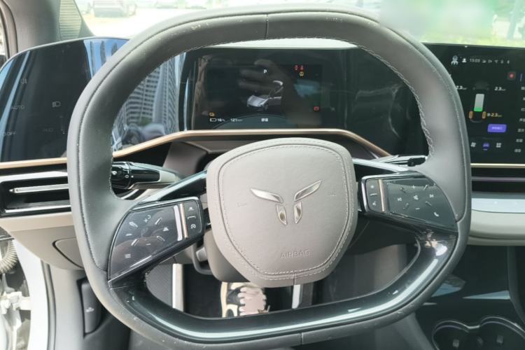 Used Hongqi EH7 2024 760 Pro+ Four-Wheel Drive Version Steering Wheel