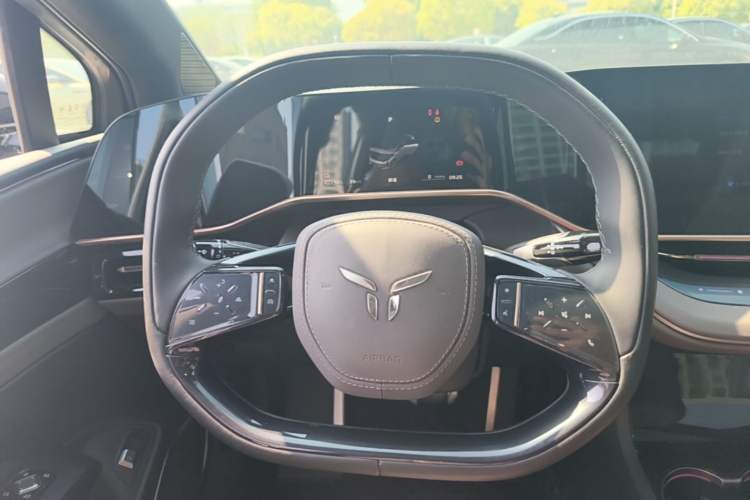 Used Hongqi EH7 2024 760 Pro+ Four-Wheel Drive Version Steering Wheel
