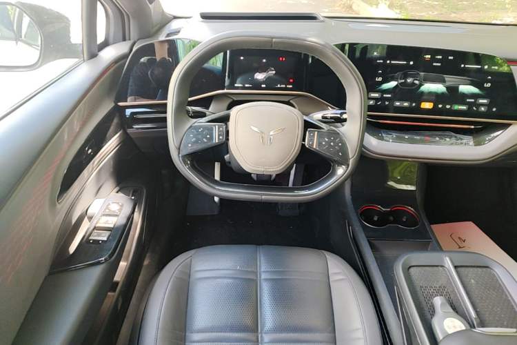 Used Hongqi EH7 2024 760 Pro+ Four-Wheel Drive Version Steering Wheel