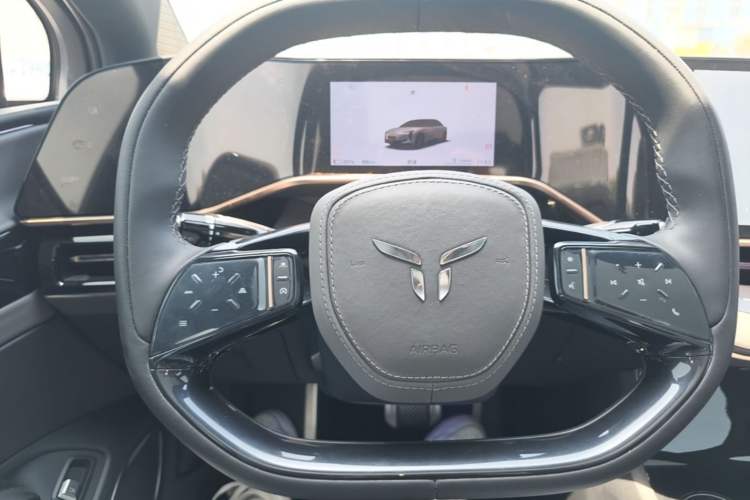 Used Hongqi EH7 2024 760 Pro+ Four-Wheel Drive Version Steering Wheel