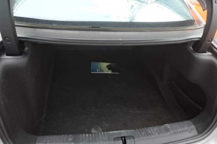 Used Hongqi EH7 2024 760 Pro+ Four-Wheel Drive Version Trunk